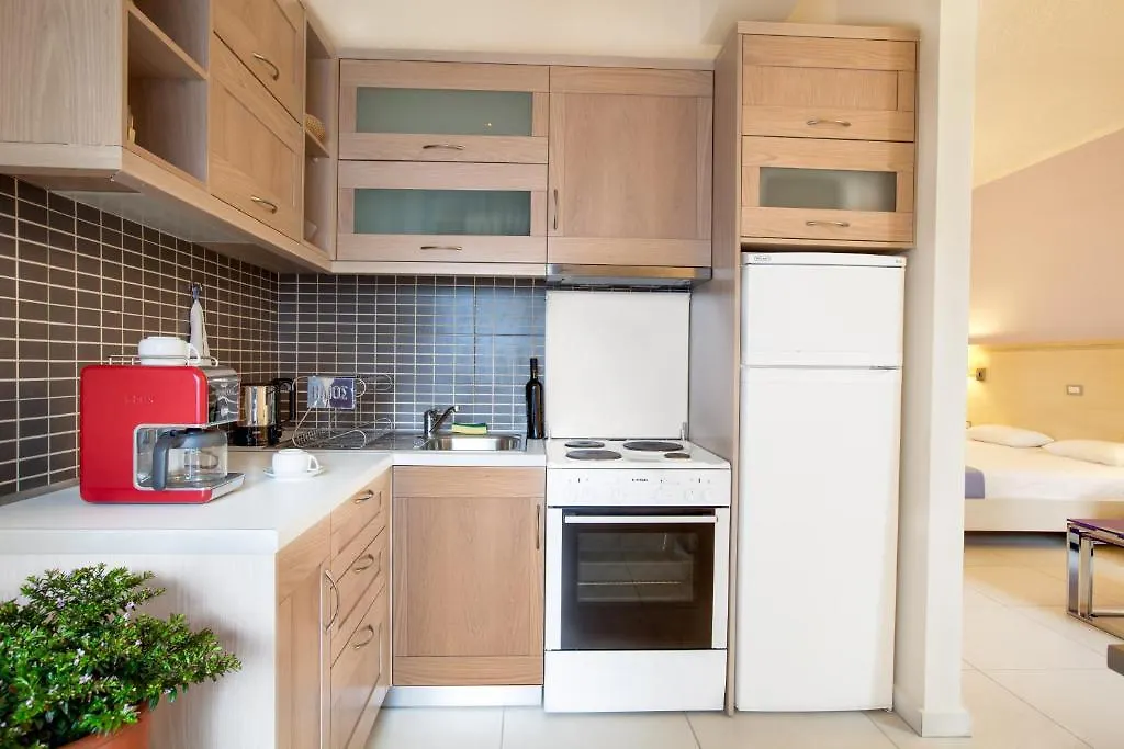 *** Aparthotel Giorgi'S Blue Apartments Kalathas Greece